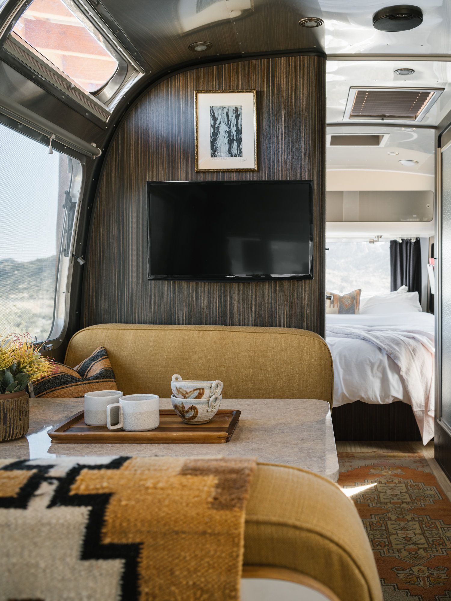 Airstream Interior Design “Unlocking the Charm of Airstream Interior Design: Tips for Creating a Functional and Stylish Space”