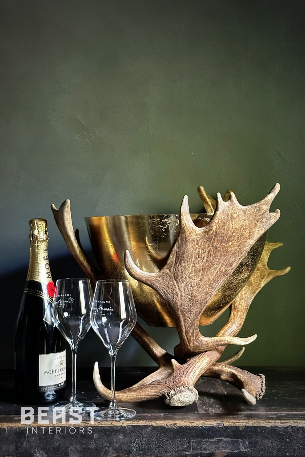 Antler Chandeliers Unique Lighting Options for Your Rustic Decor – Faux Antlers Shine Brightly