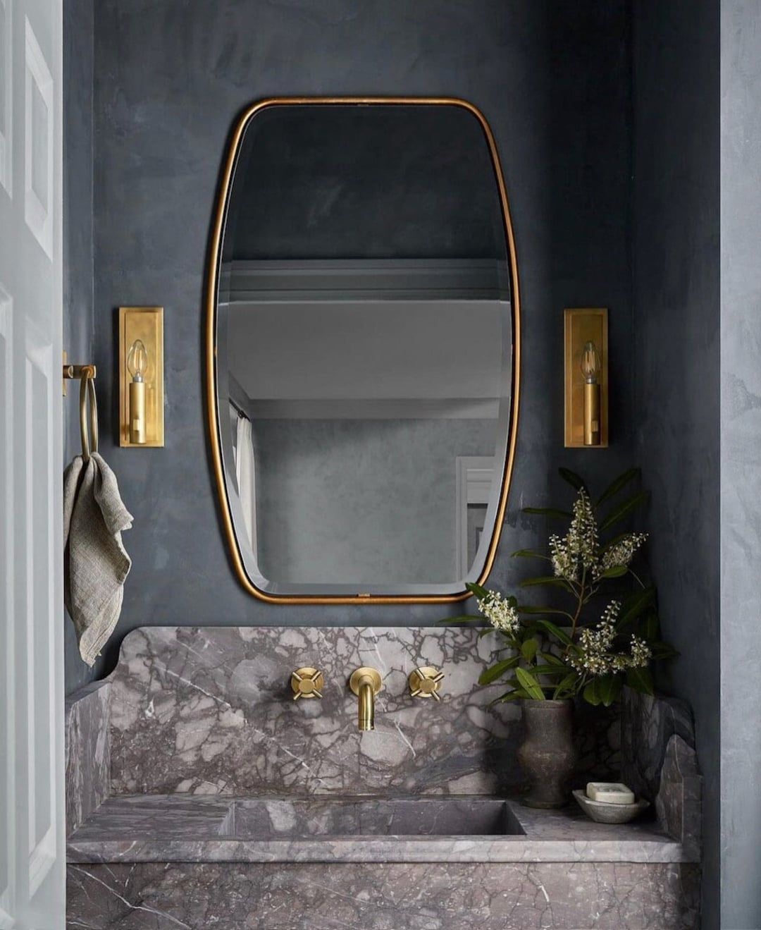 Bathroom Mirror Why Every Bathroom Needs a Mirror that Reflects Style and Function