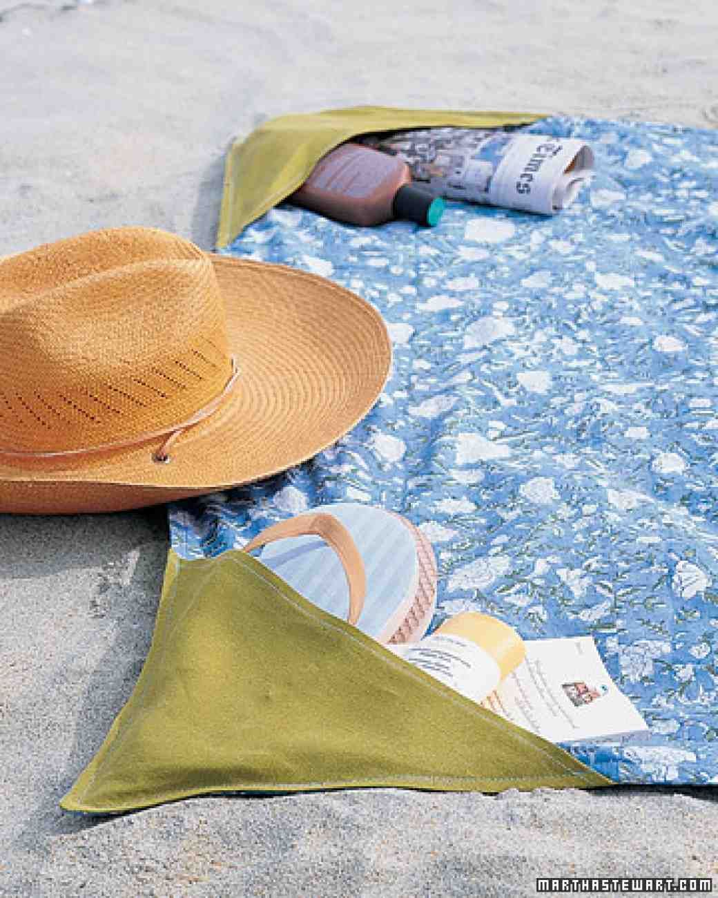 Beach Towels With Pockets Practical and Convenient Towels for the Beach