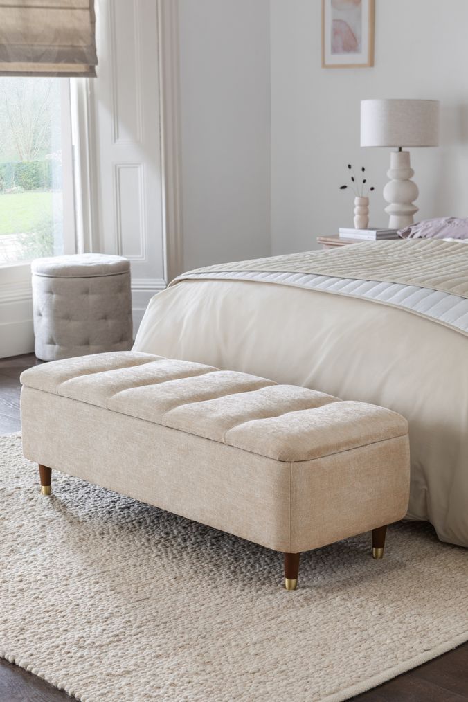 Bedroom Bench Create a Cozy Space with a Beautiful Bed End Seat