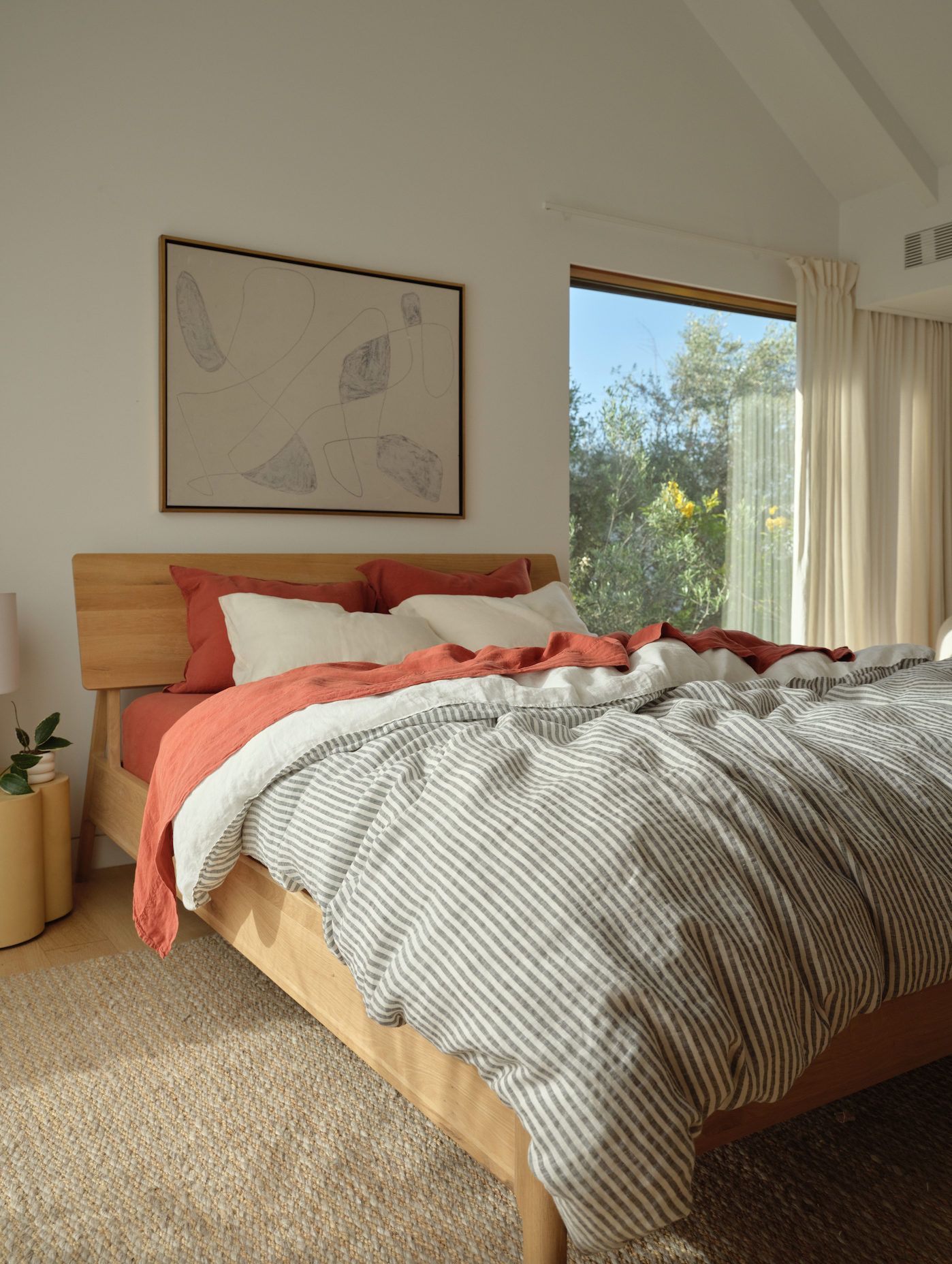 Bedroom Linens Guide to Choosing the Right Bedding for Your Room