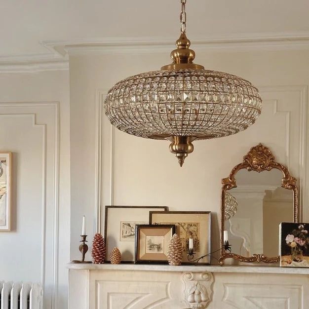 Chandelier For Living Room : Elegant Chandelier Adds Glamour to Living Room Décor