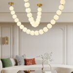 Chandeliers With Pearls