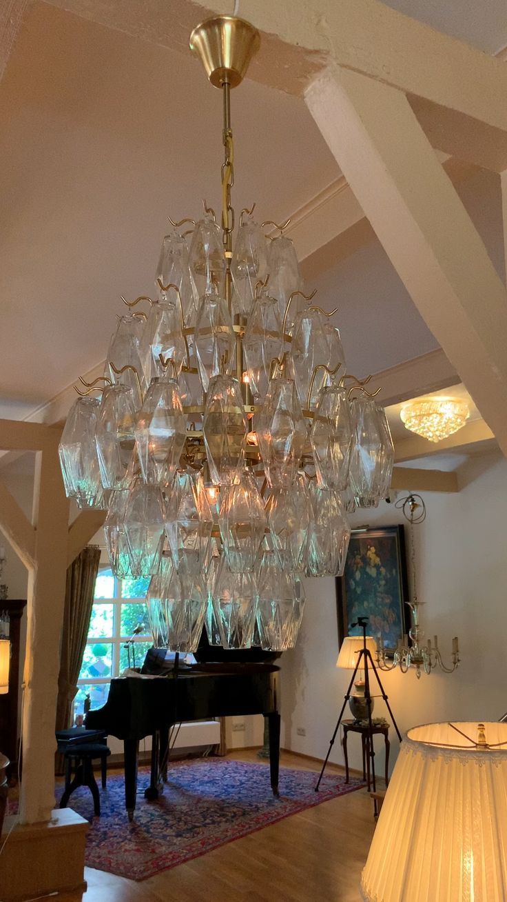 Choosing Elegant Chandeliers How to Find the Perfect Chandelier for Your Space