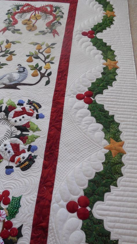 Christmas Quilts Festive Holiday Blankets for Cozy Winter Nights