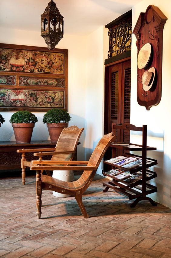 Colonial Furniture Elegant and Timeless Historical Furnishings