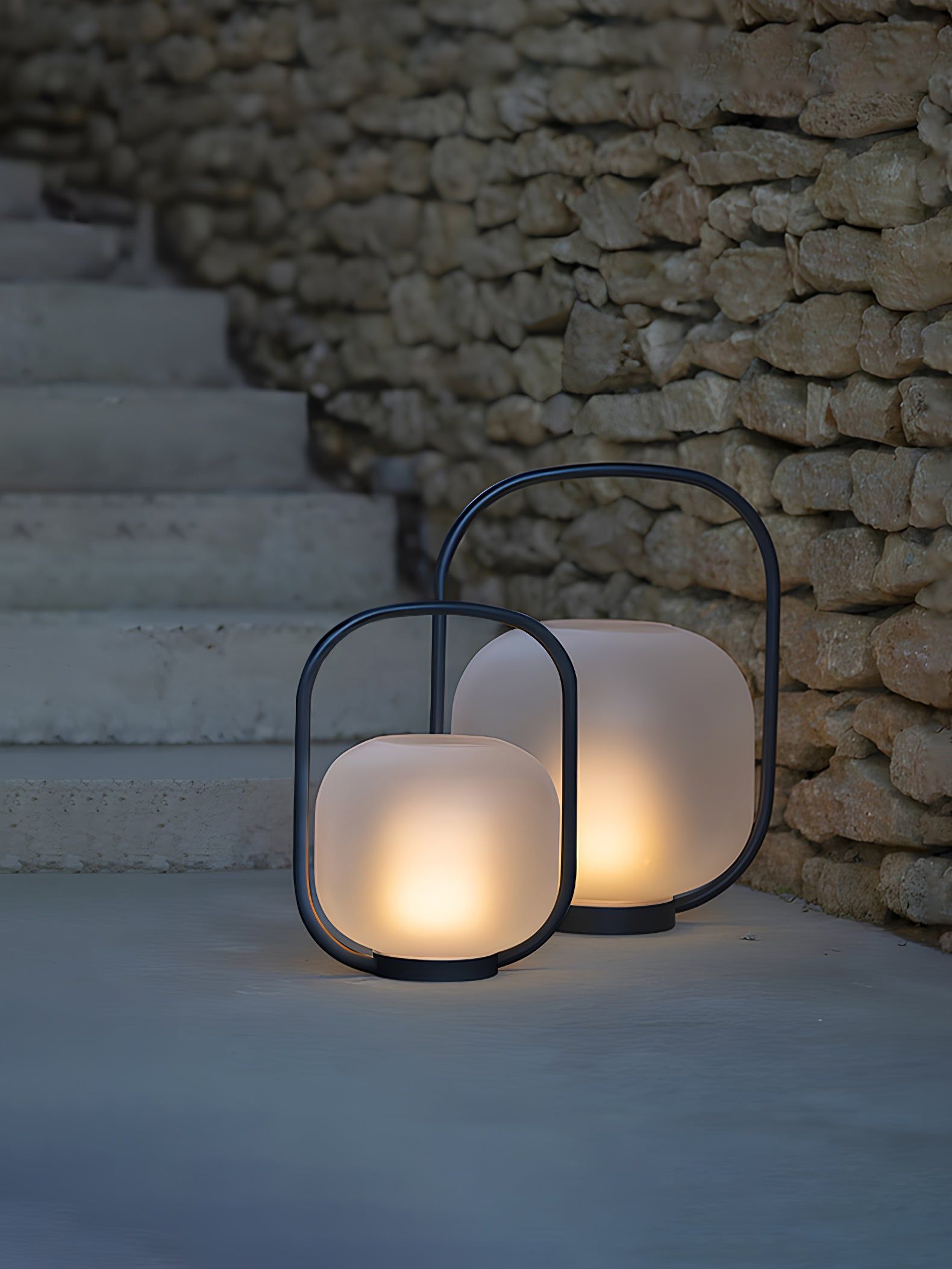 Elegant Outdoor Lamp Stylish Illumination for Your Outdoor Space