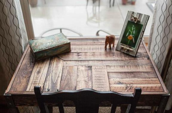 Euro Pallets Desk Transforming Scrap Wood into Stylish Workspace Furniture