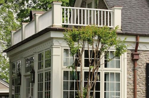 Farmhouse Balcony : The Charm of a Rustic Farmhouse Balcony and How to ...