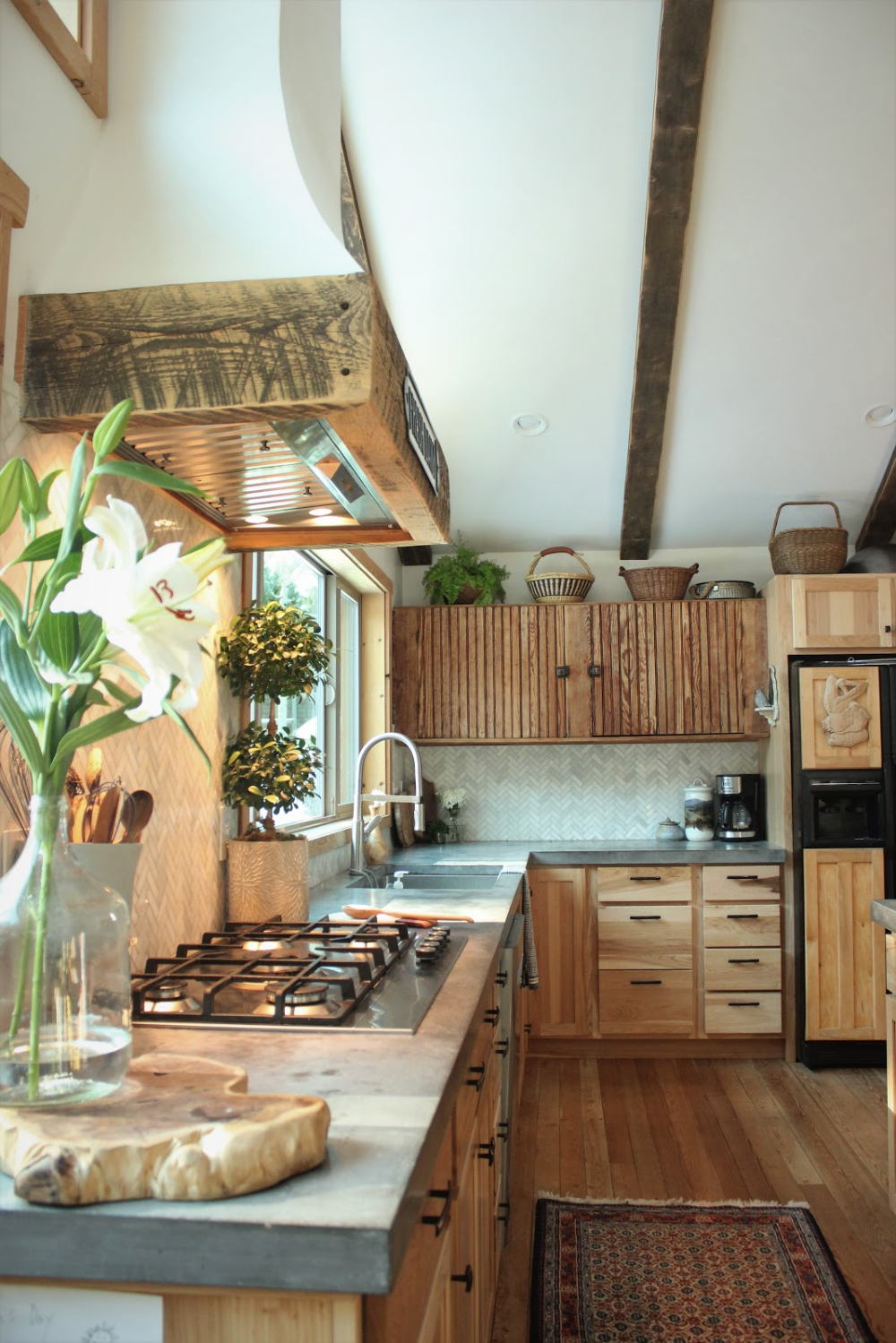 Farmhouse Kitchen Design Rustic Charm: Creating a Cozy Country Kitchen