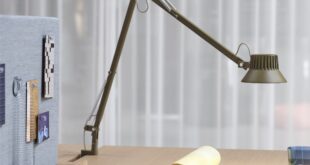 Flexible Table Lamp