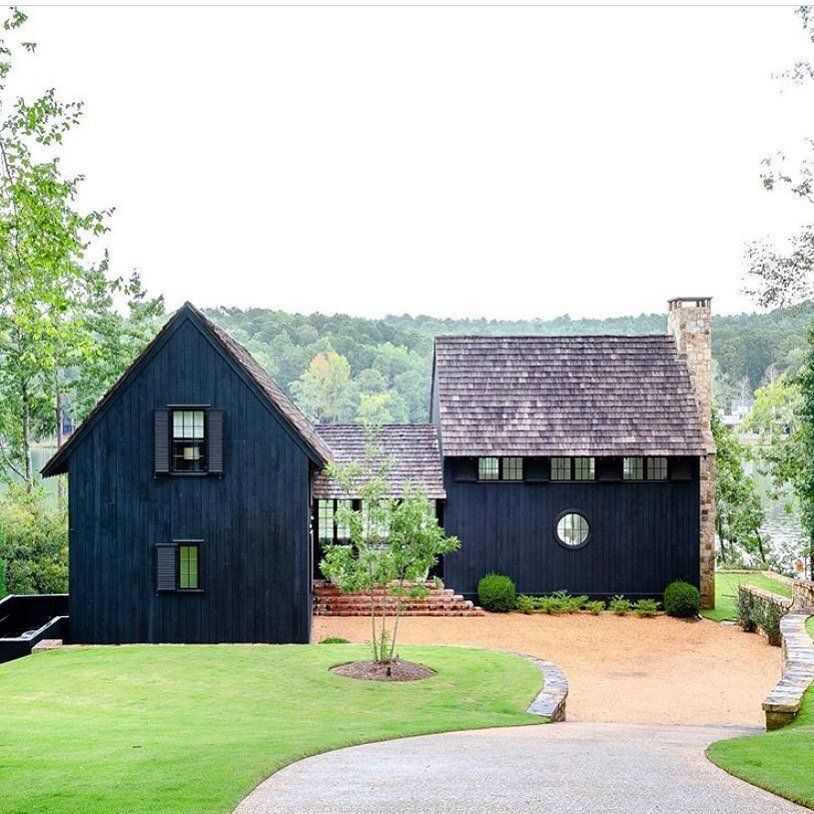 Great Farmhouse Exterior : How to Transform Your Farmhouse Exterior into a Stunning Retreat