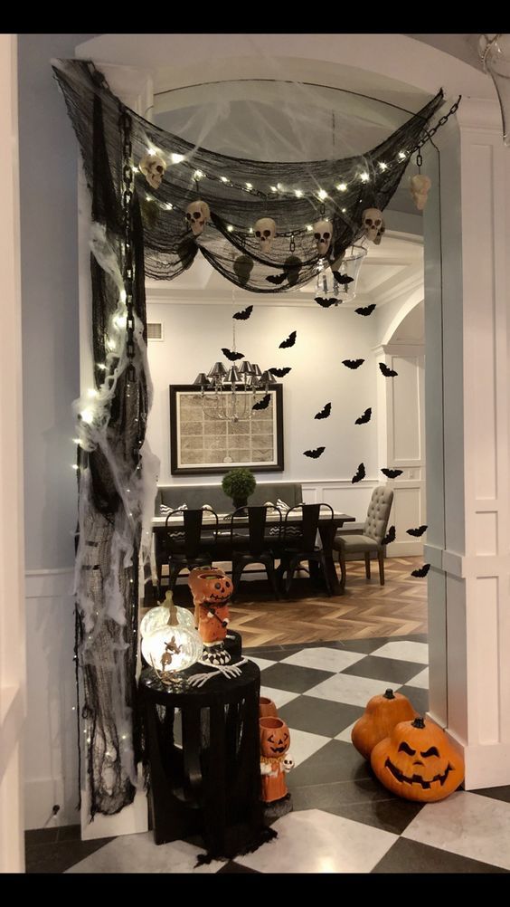 Halloween Decoration : Spooky Ways to Transform Your Home for Halloween