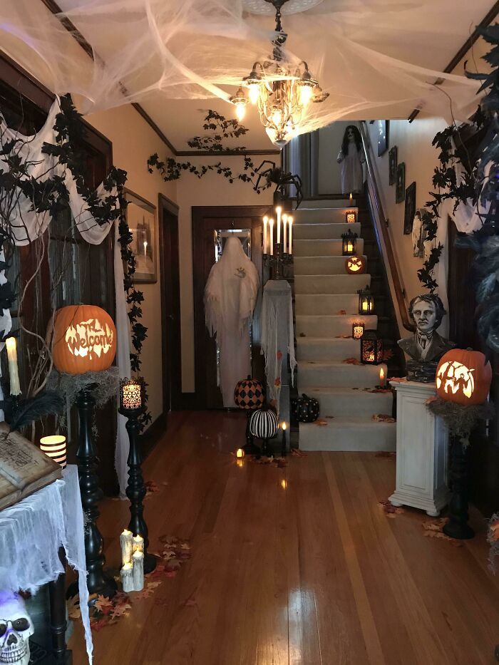 Halloween Decoration Spooky and Festive Ways to Dress Up Your Home for Halloween