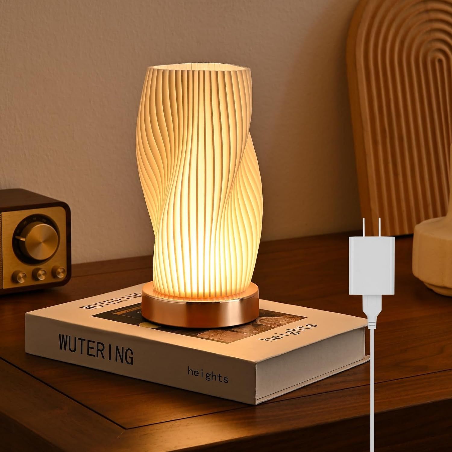 Lamps For Bedside Tables In The Bedroom : Choosing The Perfect Lamp For Your Bedroom Nightstand