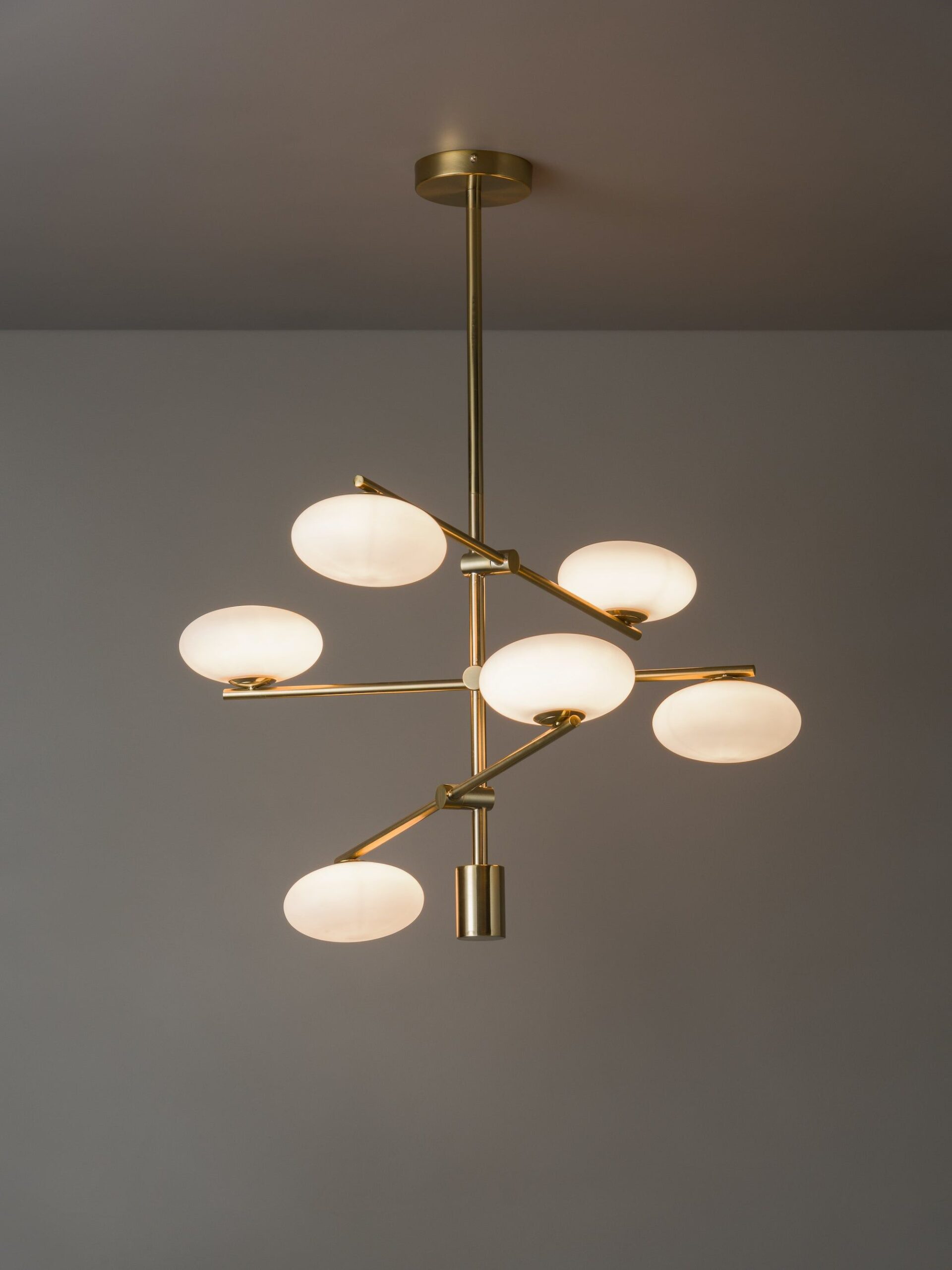 Light Fixtures Modern Sleek and Stylish Lighting Options for Contemporary Homes