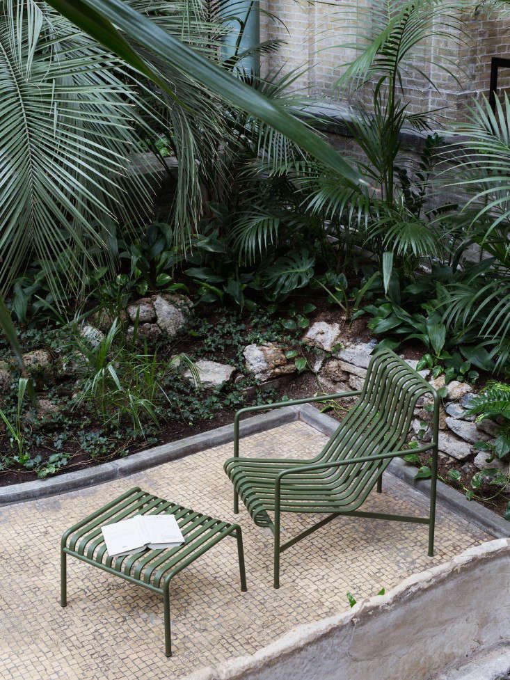 Modern Garden Chairs Trendy Outdoor Seating Options for Contemporary Gardens