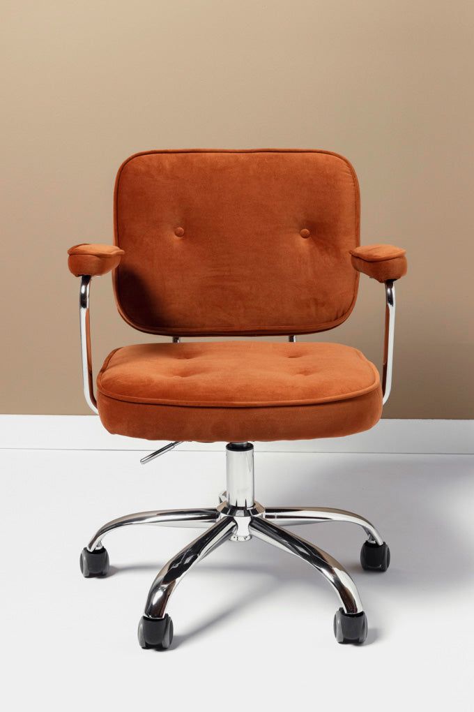Office Chair : The Ultimate Guide to Choosing an Office Chair That Fits Your Needs