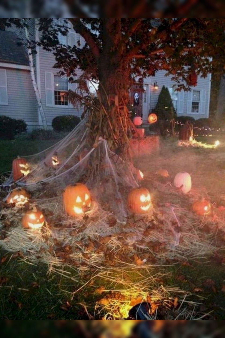 Outdoor Halloween Decorations : Spooky Outdoor Halloween Decorations to Haunt Your Neighborhood