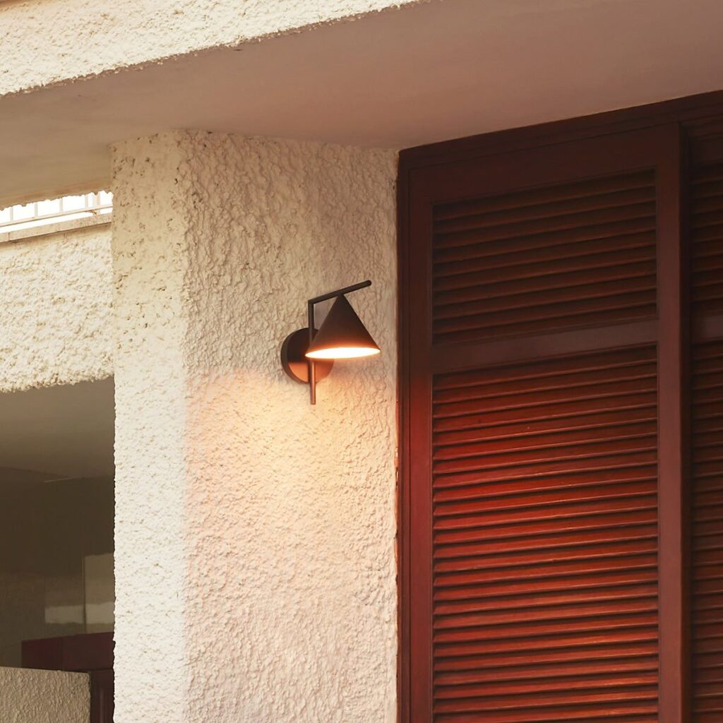 Outdoor Lighting Fixtures