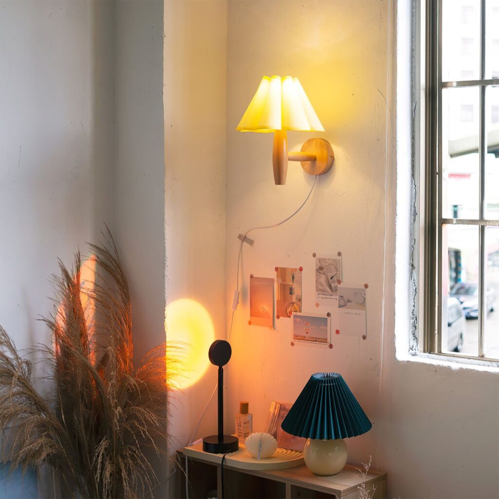 Plug-In Wall Lamp