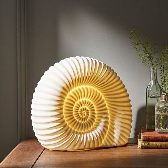 Porcelain Lamps : Elegant Porcelain Lamps Perfect for Any Room in Your Home