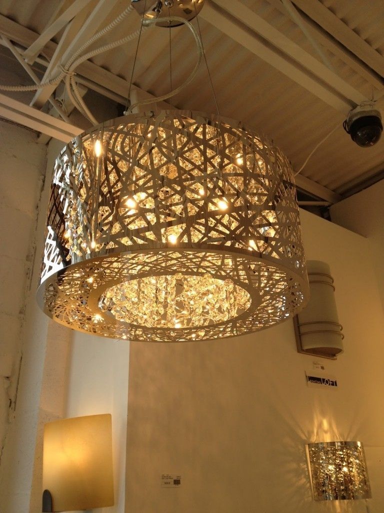 Rectangular Hanging Chandelier : Striking modern rectangular hanging chandelier adds sophistication to any room