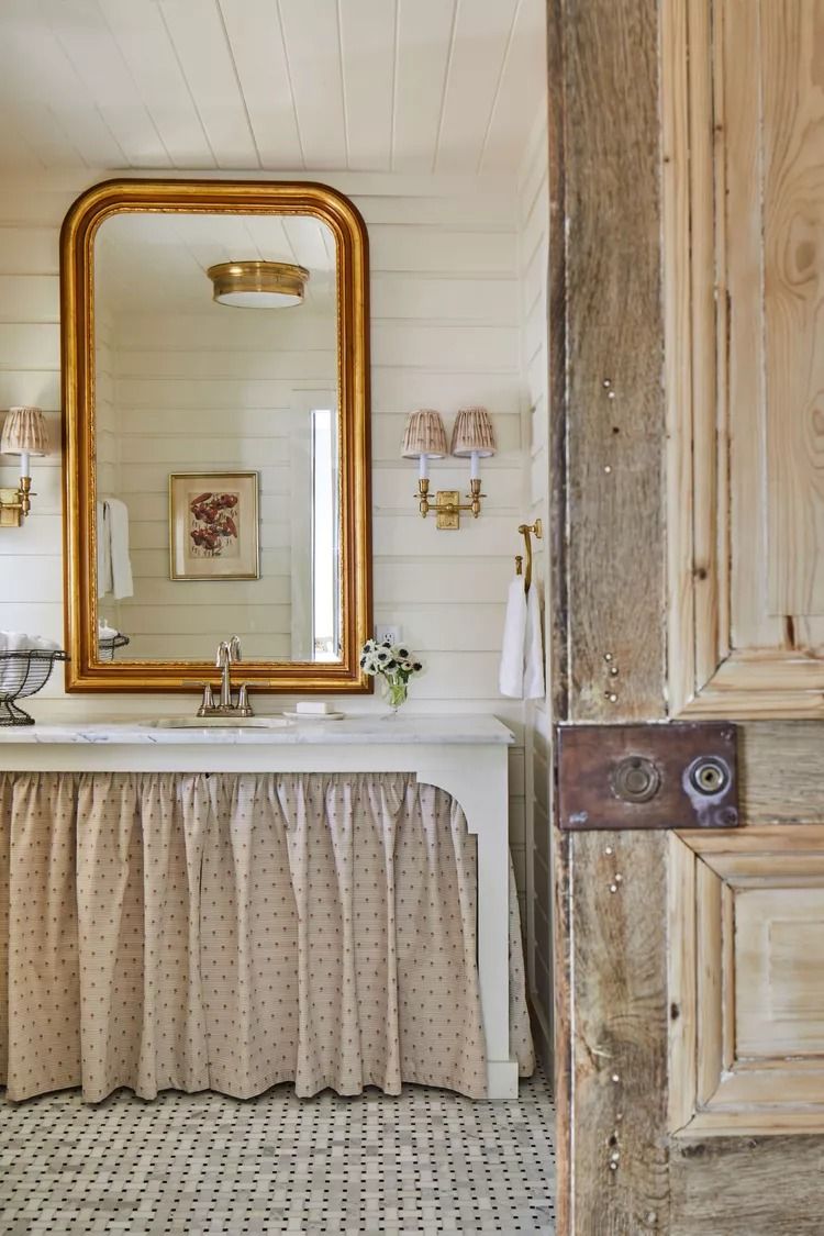 Rustic Small Bathroom Wood Decor Beautiful Wooden Accents for a Cozy Small Bathroom