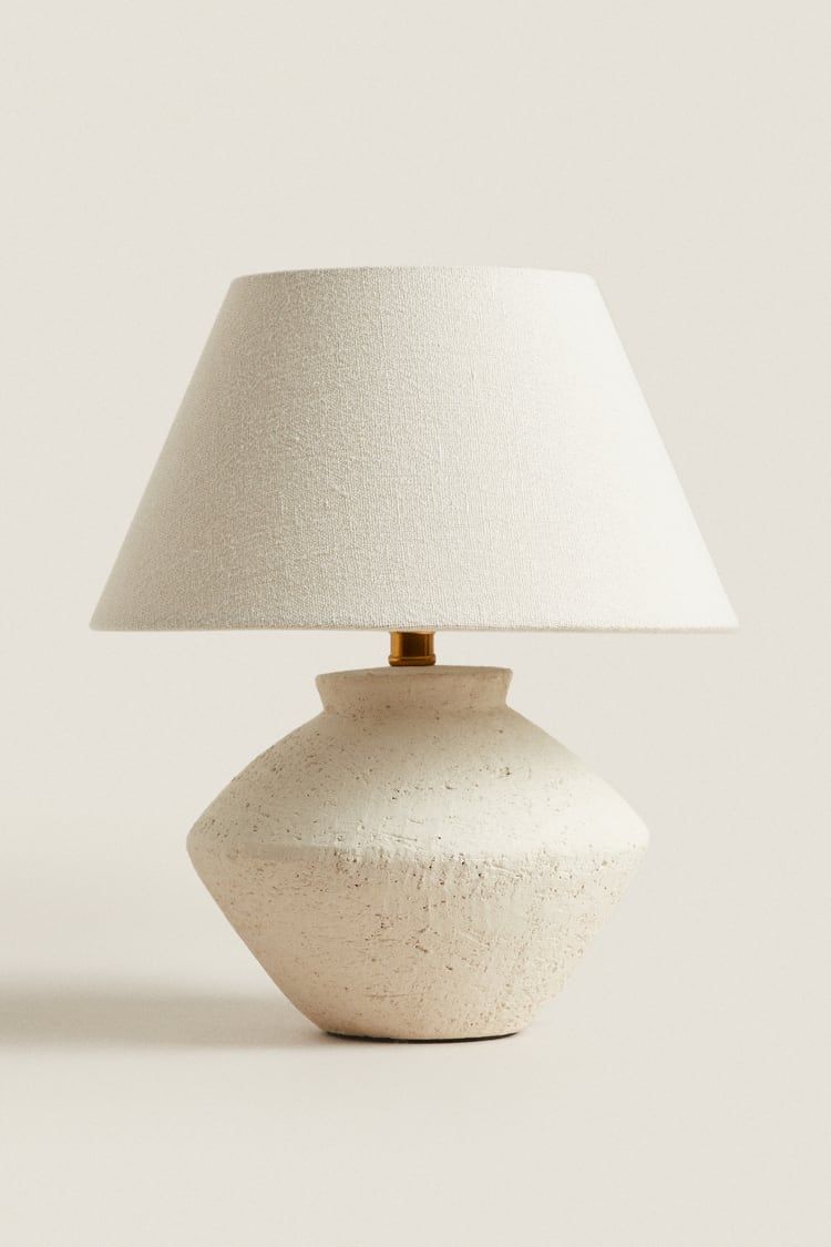 Small Bedroom Lamps Illuminate Your Space with Stylish Bedside Lighting