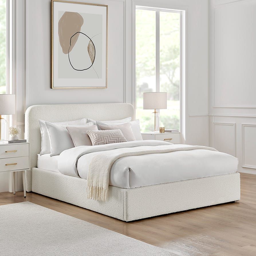 White Beds Furniture : Elegant White Beds Furniture for a Luxurious Bedroom Decor
