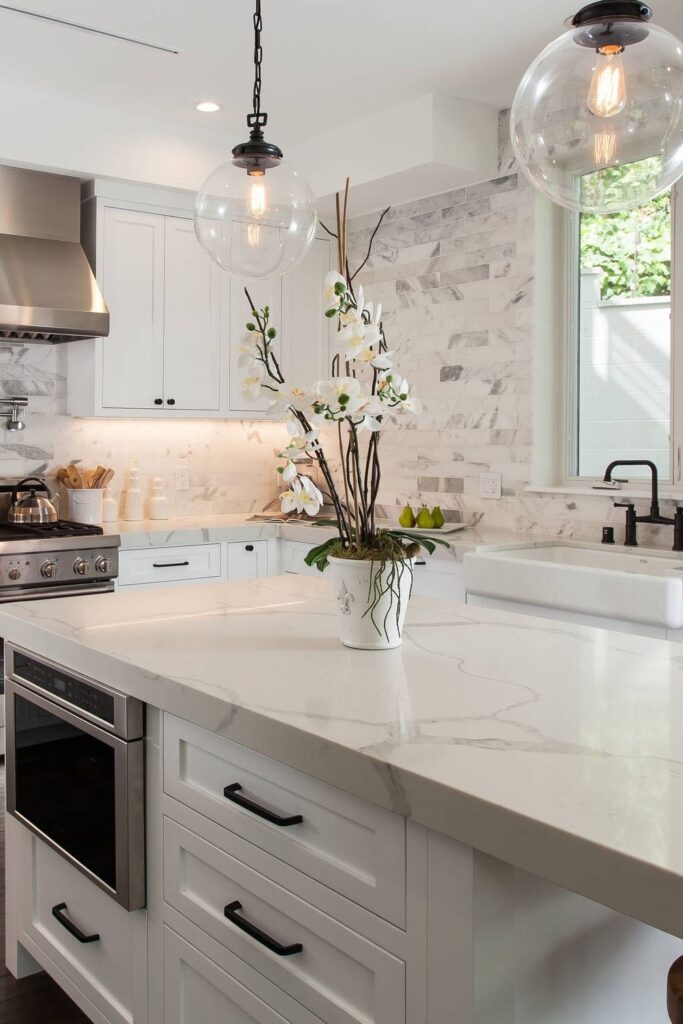 White Kitchen Cabinets