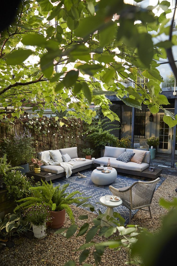 Outdoor Gardens Design Tips for Creating a Beautiful Outdoor Space