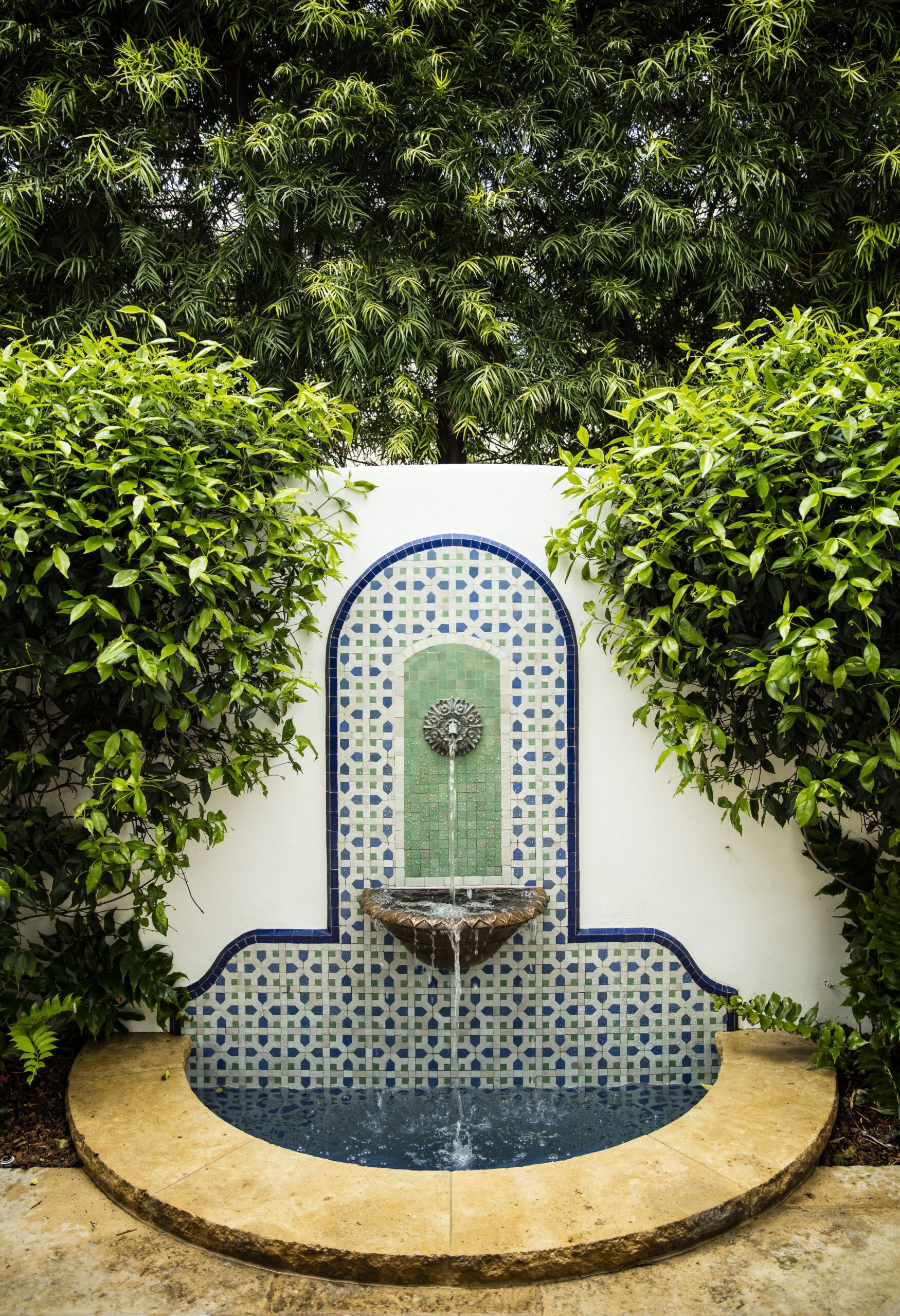 Fountains Backyard Paradise: Transform Your Outdoor Space with These Stunning Water Features