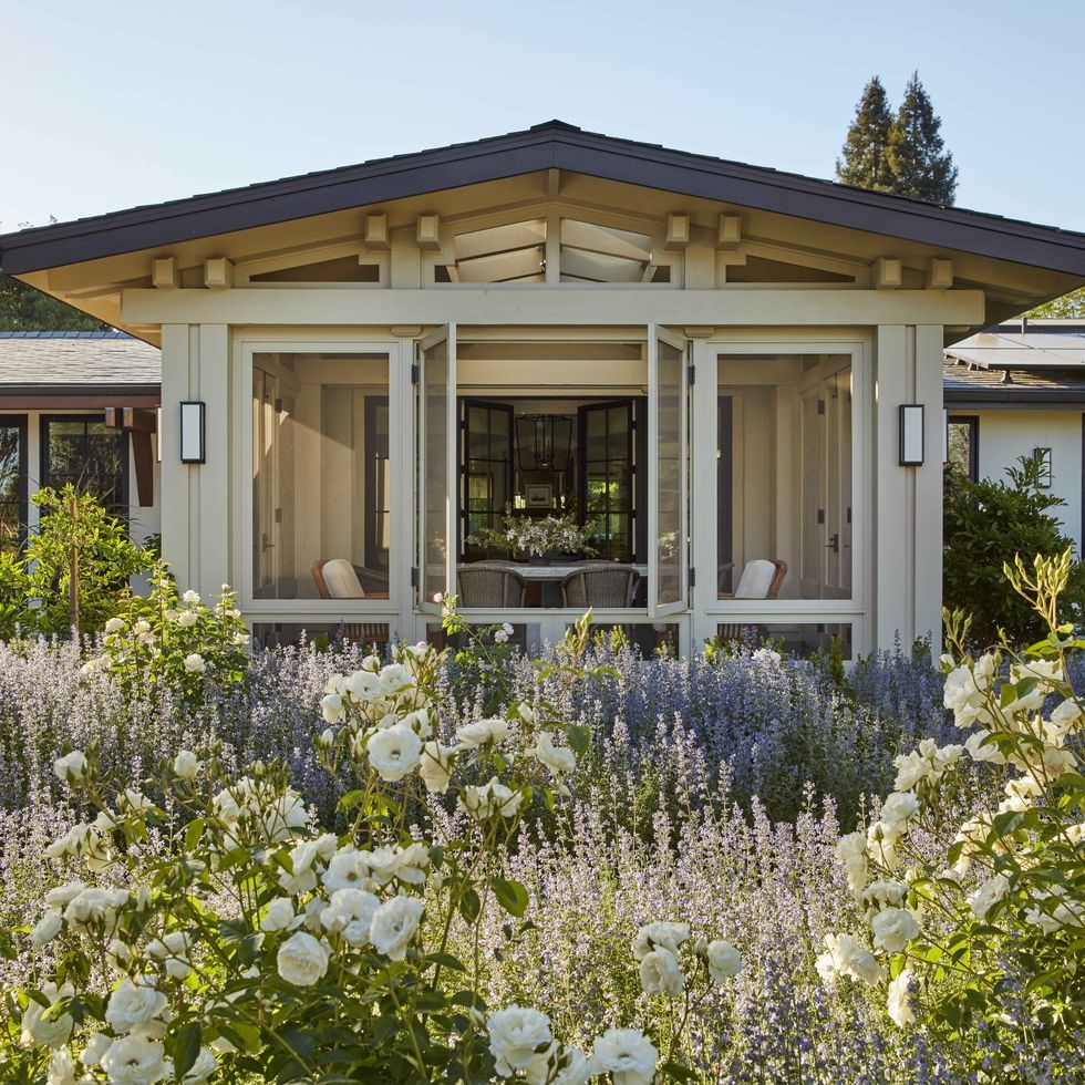 Front Porch Planters Enhance Your Home Exterior with Beautiful Container Gardens