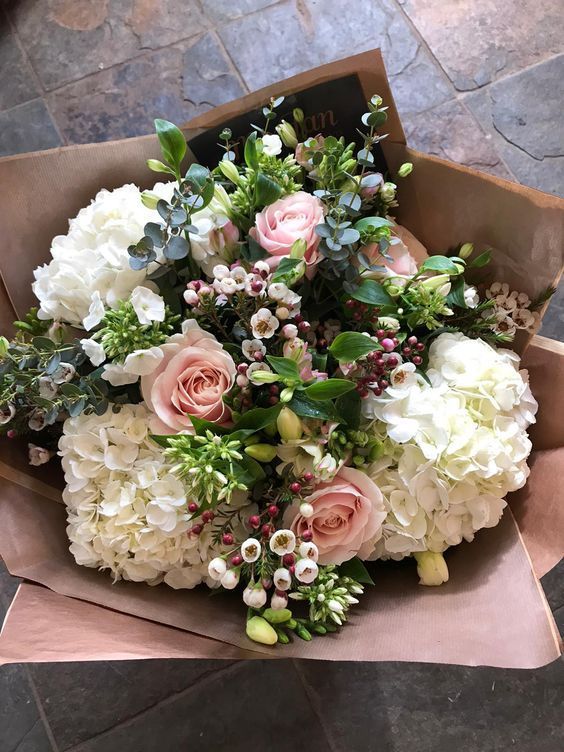 Mothers Day Flowers Celebrate Mom with Beautiful Bouquets and Blooms