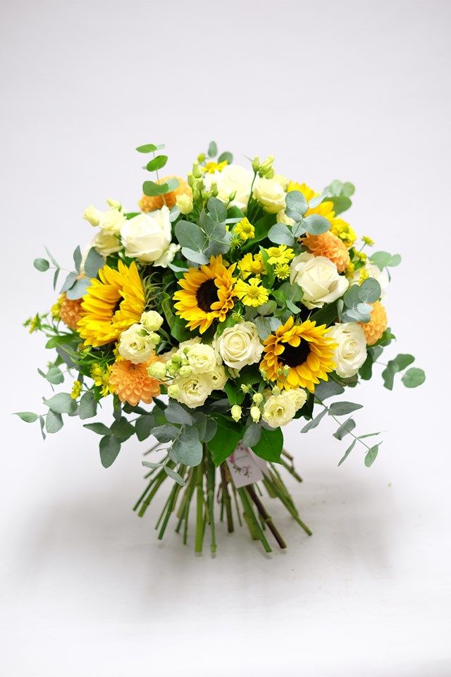 Mothers Day Flowers Gift Mom with Beautiful Blooms for Her Special Day