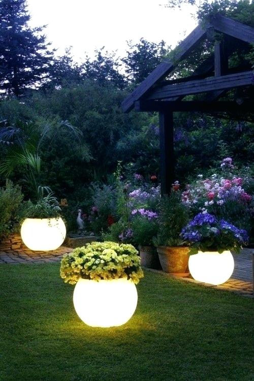 Solar Garden Decoration Ideas 5